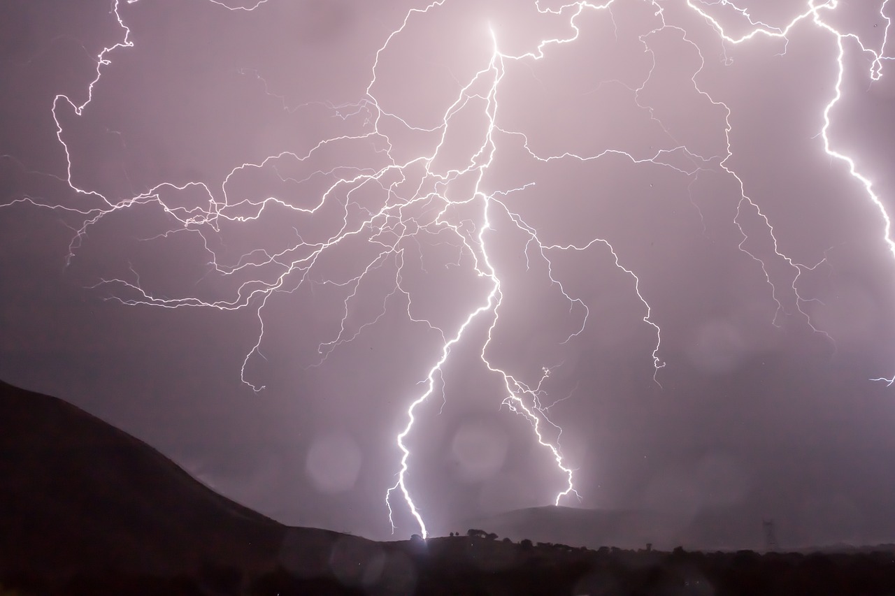 Scientists Reveal That “Lightning Can Strike Without Thunder or Lightning” and the Implications Are Shocking for Millions of Americans