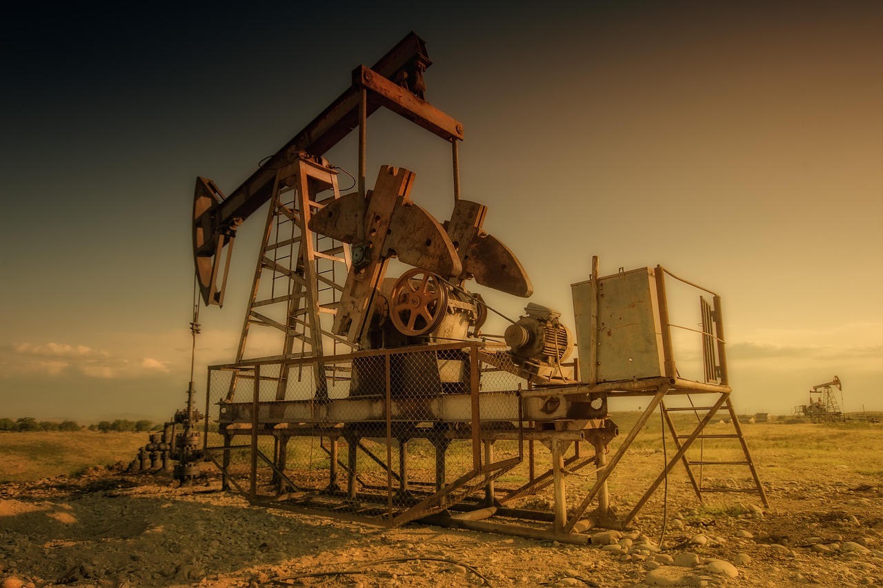 Starting Tomorrow, Oil Crisis Devastates America: Experts Warn ‘Prepare For Unprecedented Energy Shockwaves’