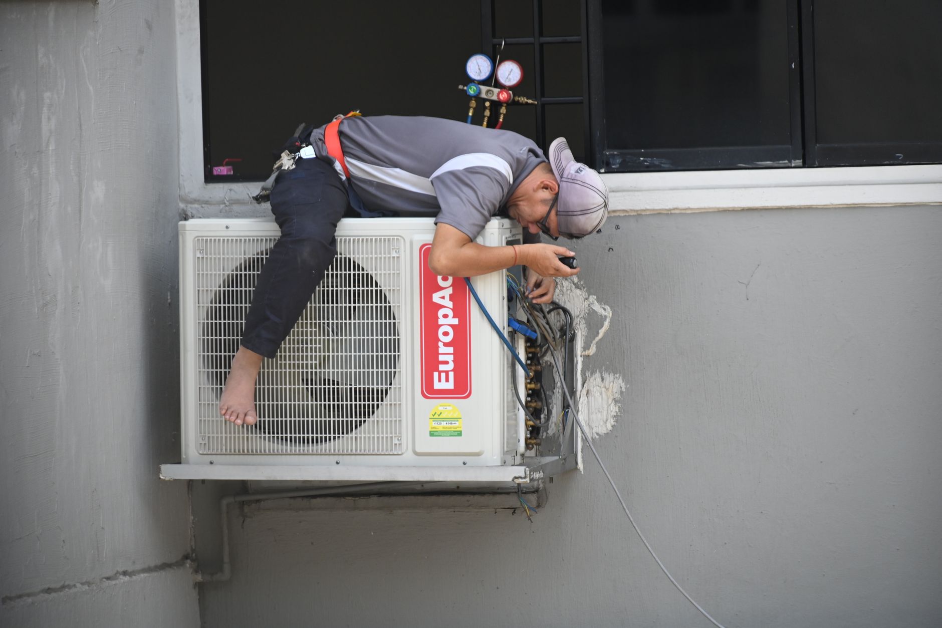 How the ozone treaty is now reining in air conditioner gases